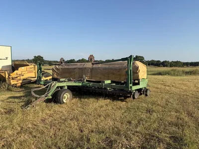 Used 2005 John Deere 1560, photo 1 of 6