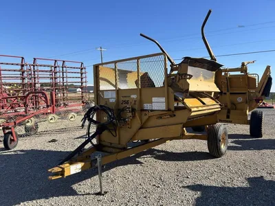 Used 2005 Haybuster 256 PLUS II, photo 1 of 6