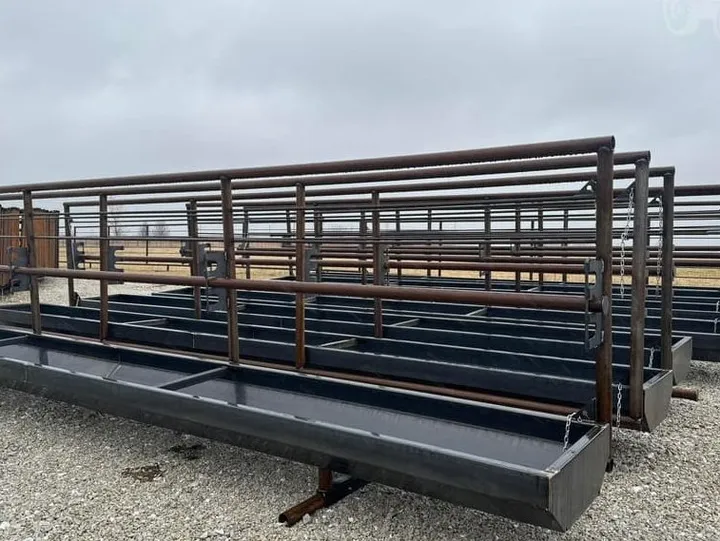New 24' Free Standing Bunk Panels, photo 1 of 5