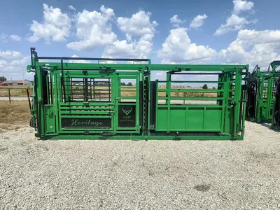 New Synergy Ag Heritage XL Manual Chute with Adjustable Alley (HM), photo 1 of 6