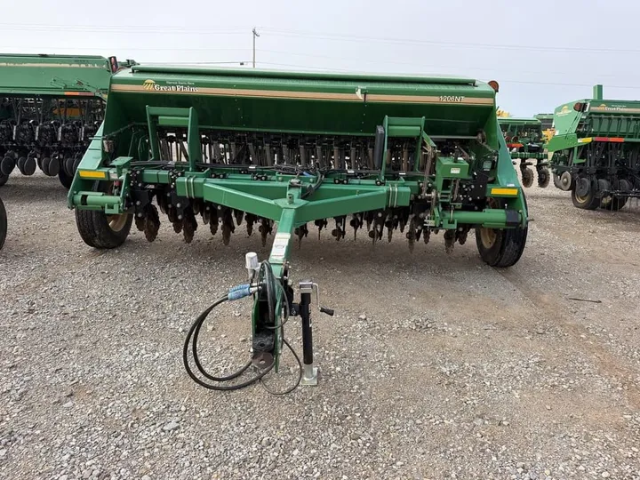 Used 2022 Great Plains 1206NT-1975, photo 2 of 6