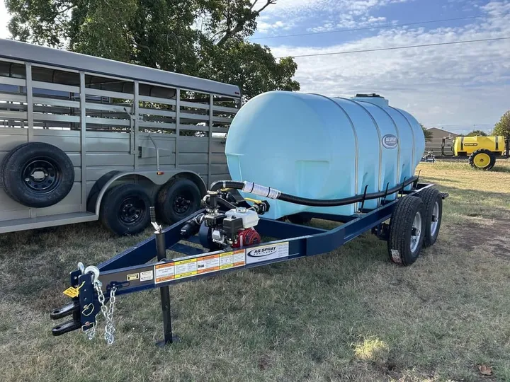 New 2027 AG Spray Equipment 1010, photo 2 of 6
