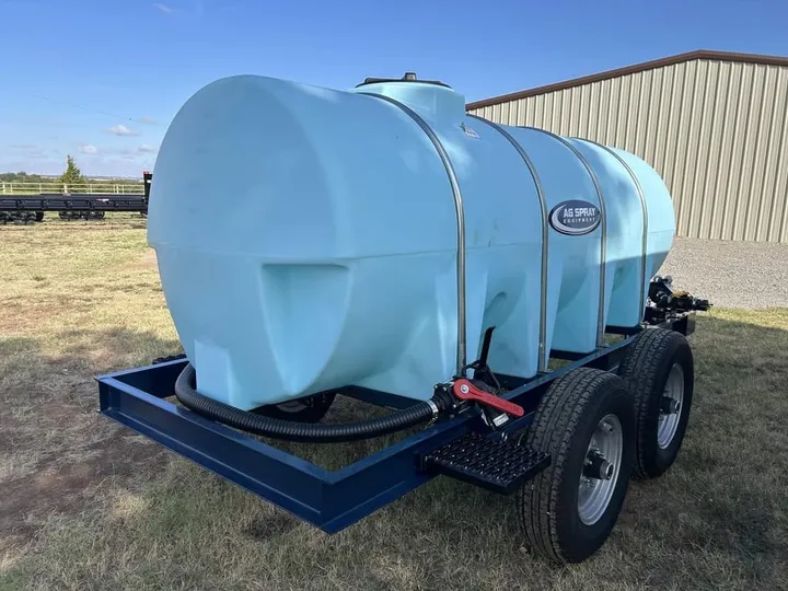 New 2027 AG Spray Equipment 1010, photo 3 of 6