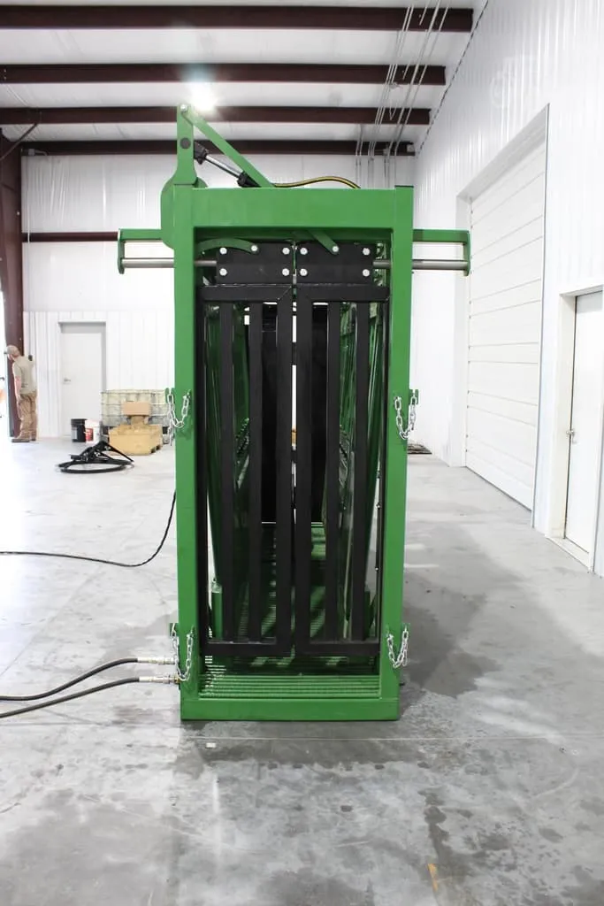 New Synergy Ag Heritage HD Hydraulic Chute (HHHD), photo 3 of 6