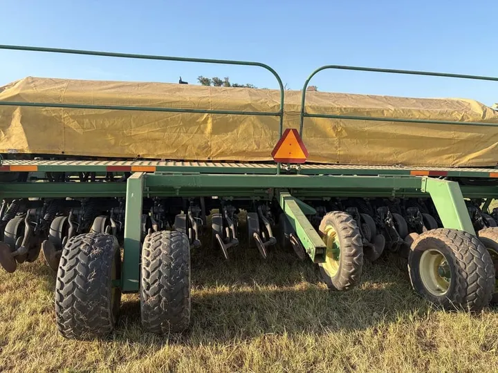 Used 2005 John Deere 1560, photo 4 of 6
