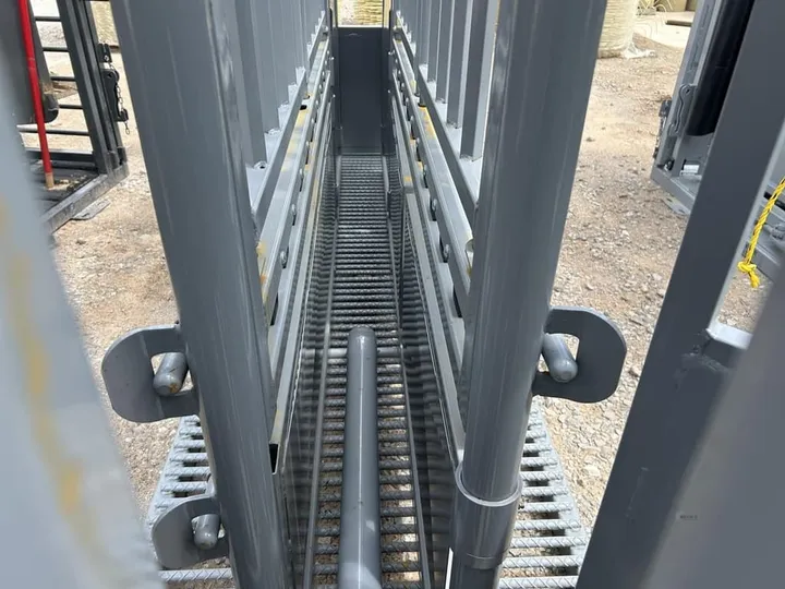 New 2026 R&R Livestock Equipment RANGER XL, photo 4 of 6