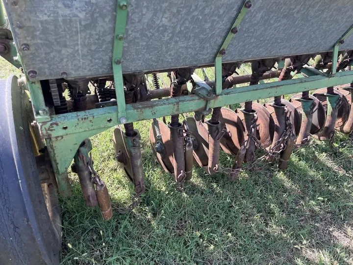 Used 1977 John Deere FB168B, photo 4 of 6