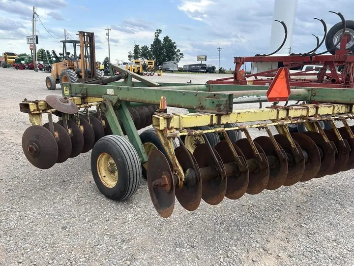 Used 1979 John Deere 340, photo 5 of 6