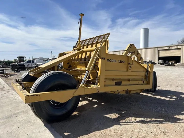 Used 2009 Holcomb 1200, photo 5 of 6