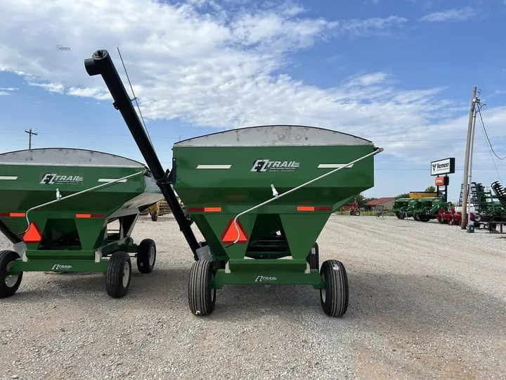 New 2026 E-Z Trail 3400, photo 6 of 6