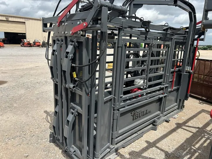 New 2026 R&R Livestock Equipment BULL XL, photo 6 of 6