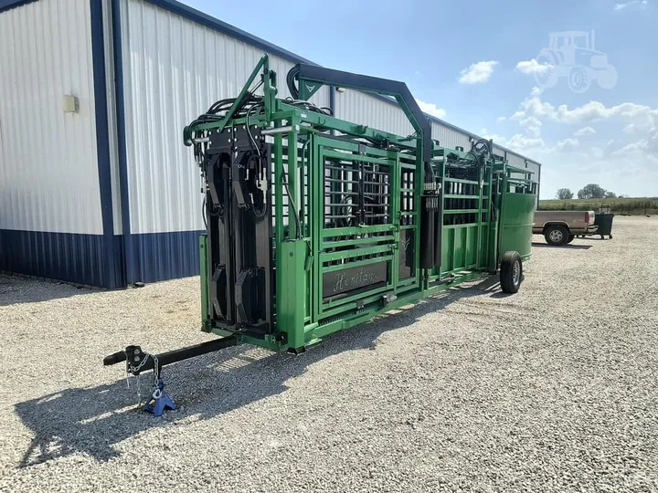 New Synergy Ag Heritage Hydraulic XLT Chute, Alley & Tub (HHXLT), photo 6 of 6